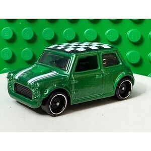 Hot Wheels Morris Mini Green Metallic Checkered Roof Diecast Car 2014 Mattel